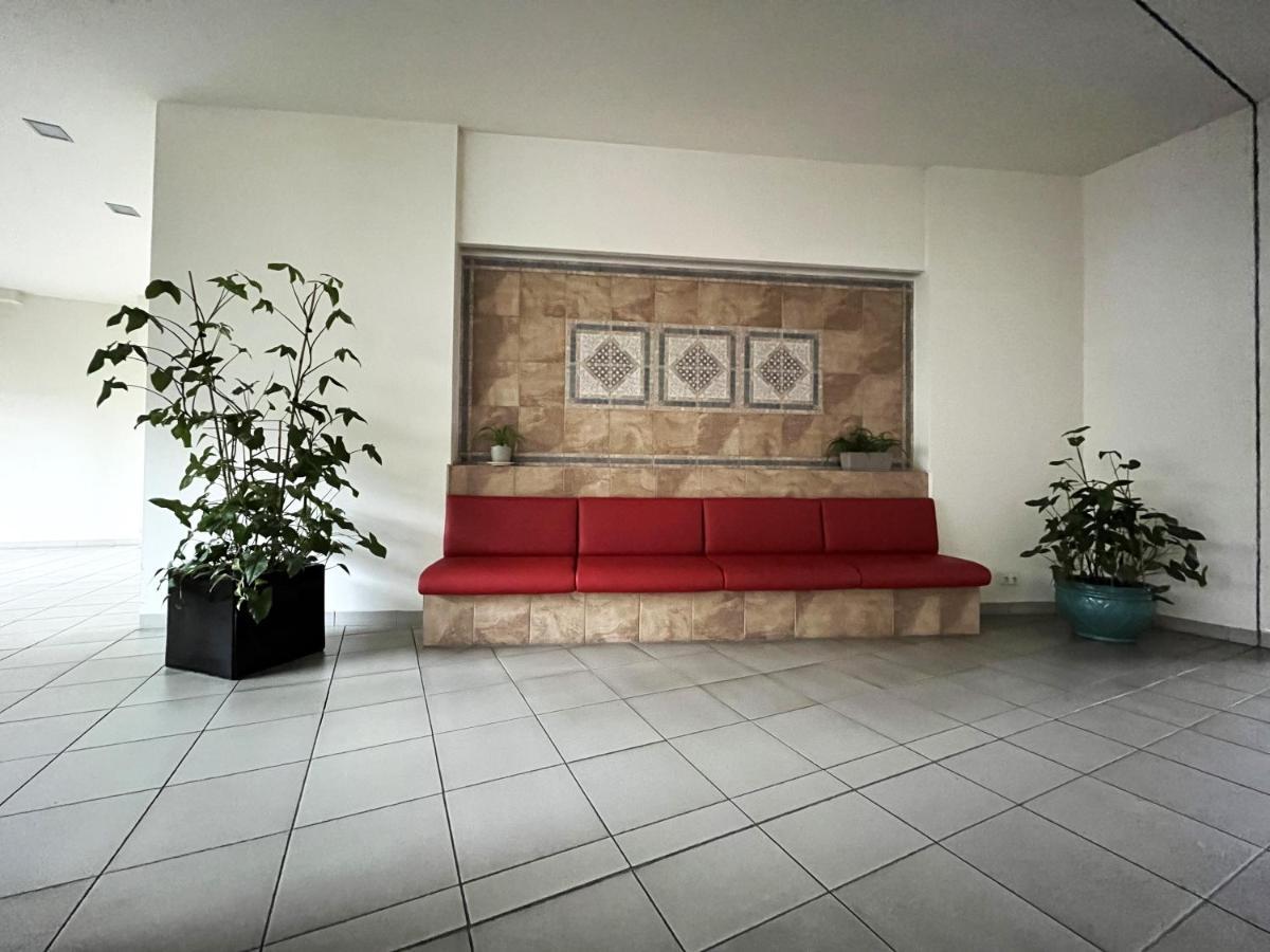 Jagielly Apartment ~ Self Check-In 24H ~ Parking & Lift Wrocław Exteriör bild